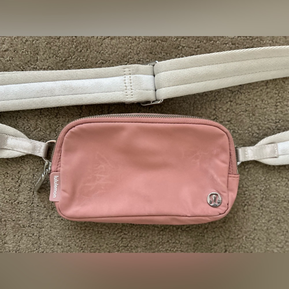 Lululemon Everywhere Crossbody Bag - Pink Pastel / White Opal.